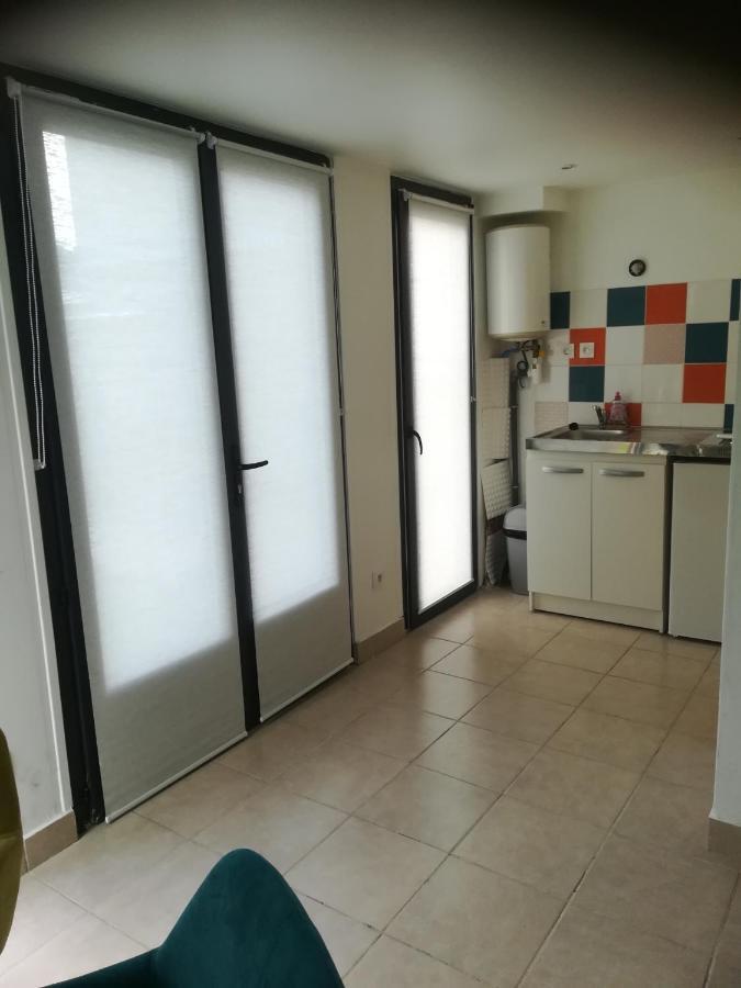 Dependance Maison, 5 Mnt Gare & Tram Apartment *